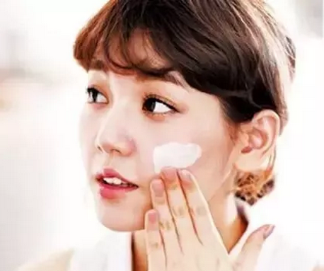 防曬霜和隔離霜有什么區(qū)別？