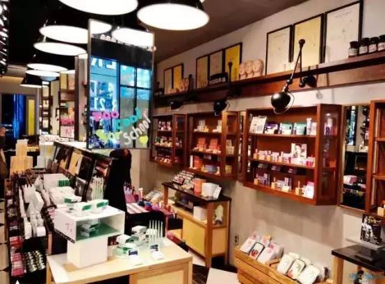韓國(guó)化妝品店經(jīng)營(yíng)有什么秘訣？