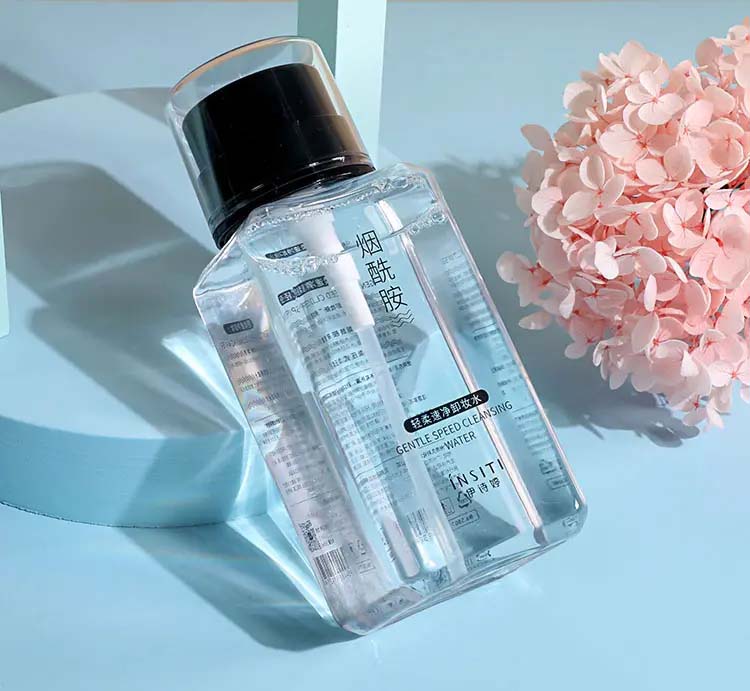 卸妝產(chǎn)品怎么選擇及卸妝產(chǎn)品的使用方法