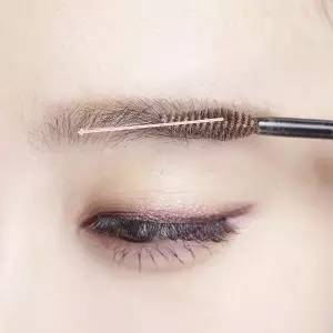 眉毛如何畫才好看？畫好眉毛的方法！